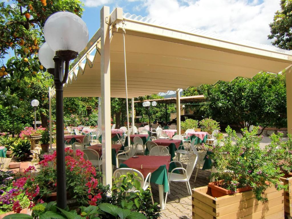 Hotel Girasole Sorrento Eksteriør billede