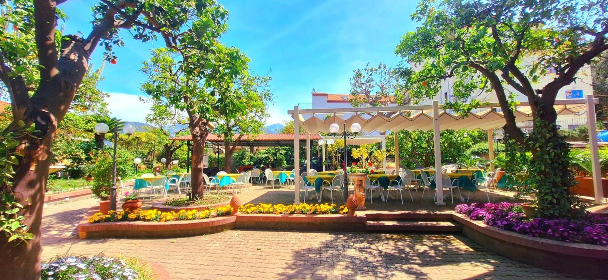 Hotel Girasole Sorrento Eksteriør billede