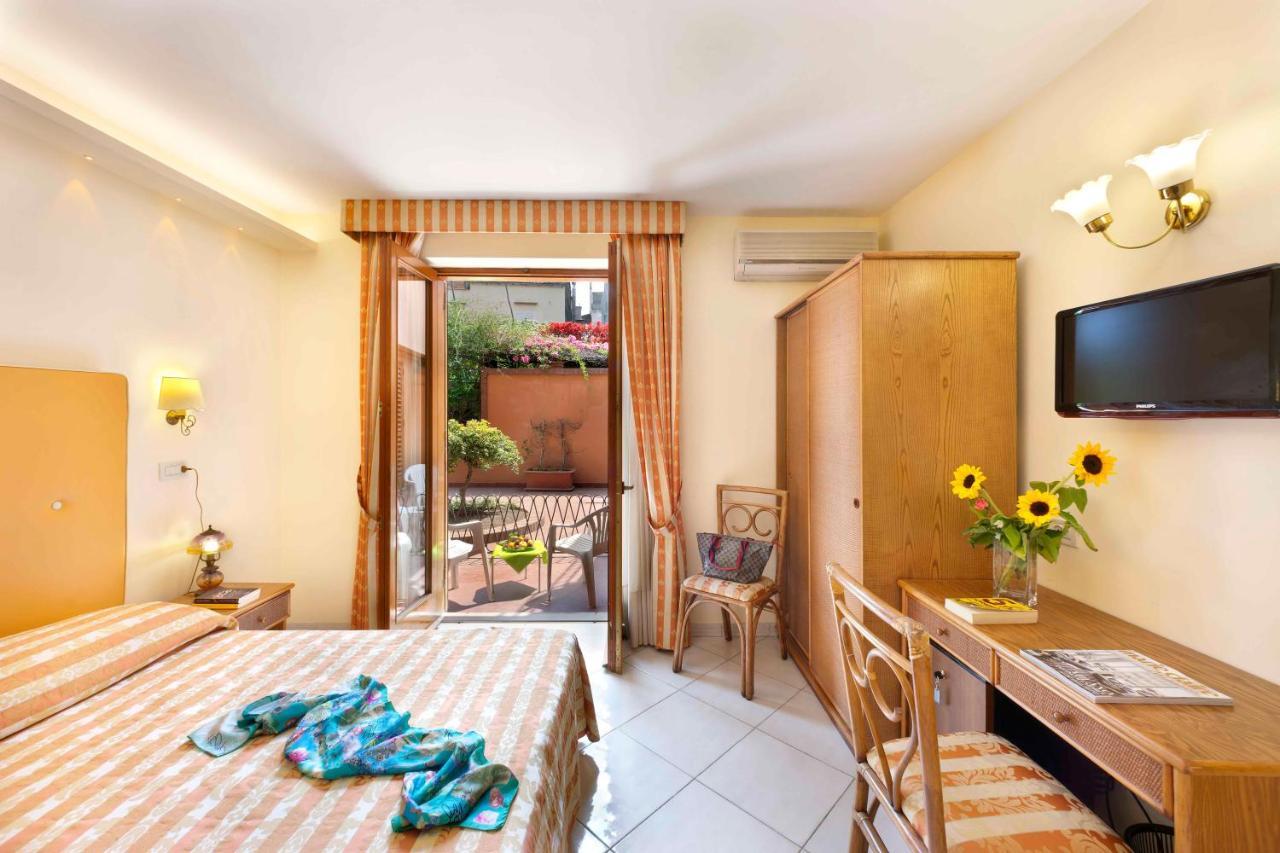 Hotel Girasole Sorrento Eksteriør billede