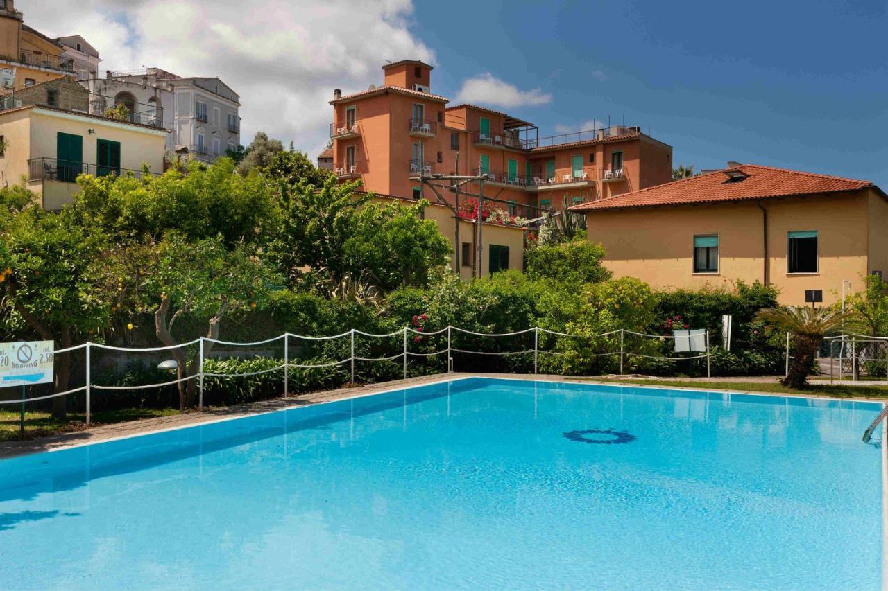 Hotel Girasole Sorrento Eksteriør billede